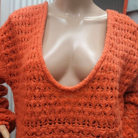 Free People Crashing Waves Chunky Knit Pullover V Neck Sweater in Red Orange - Picture 10 of 10